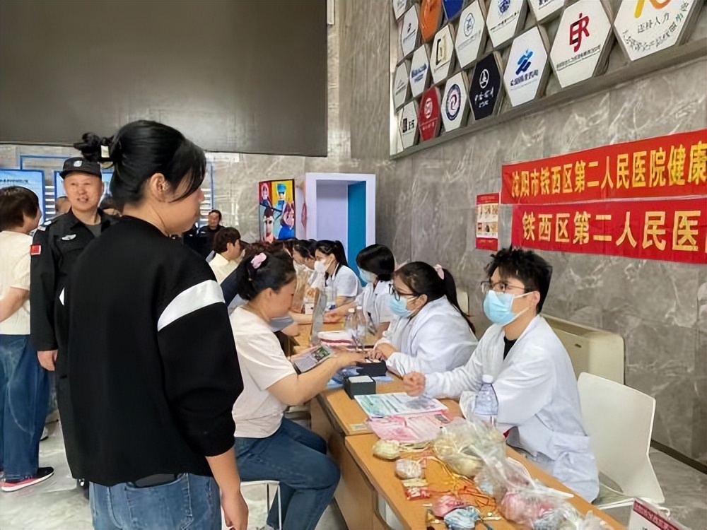 e8e130a09a3f42e9892e02efecab282f_tplv-tt-origin-web_gif.jpeg