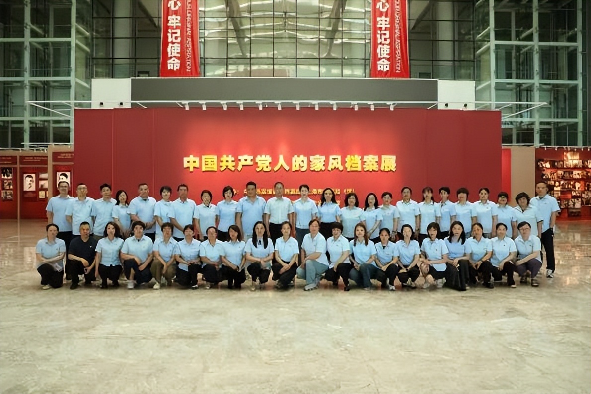 638e29fac61b47fcbc363527f4d16859_tplv-tt-origin-web_gif.jpeg