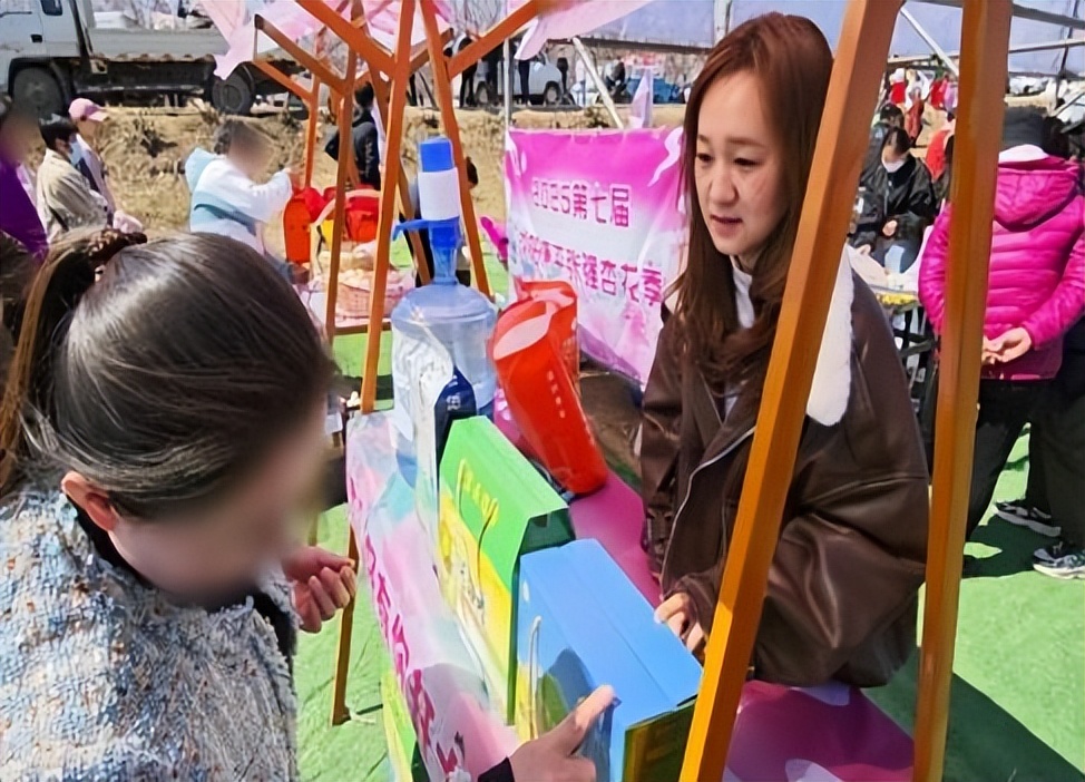 fe9dca861ecb4acf913c371475b1a594_tplv-tt-origin-web_gif.jpeg