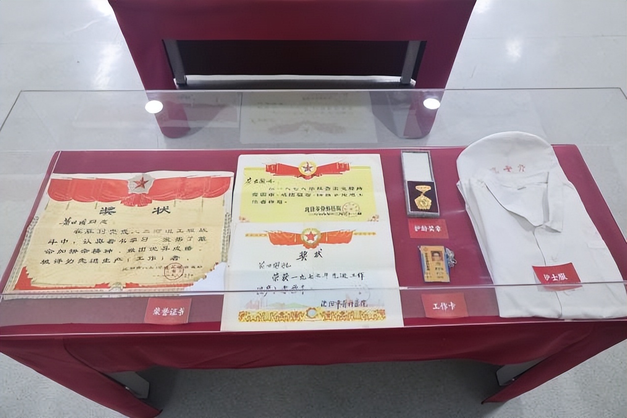 8128e1747db347eb99e590723ad1414b_tplv-tt-origin-web_gif.jpeg