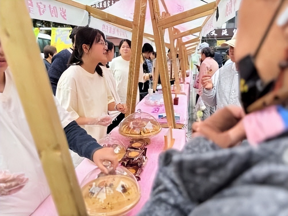 573abebd549d41788d773e4887f73934_tplv-tt-origin-web_gif.jpeg